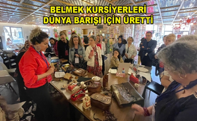 20 Kursiyer Eserlerini Bağışladı