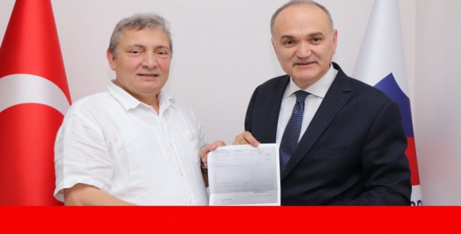 İlk Bağış Başkan Özlü’den