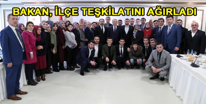 Bakan Özlü Akçakoca İlçe Teşkilatını Kabul Etti