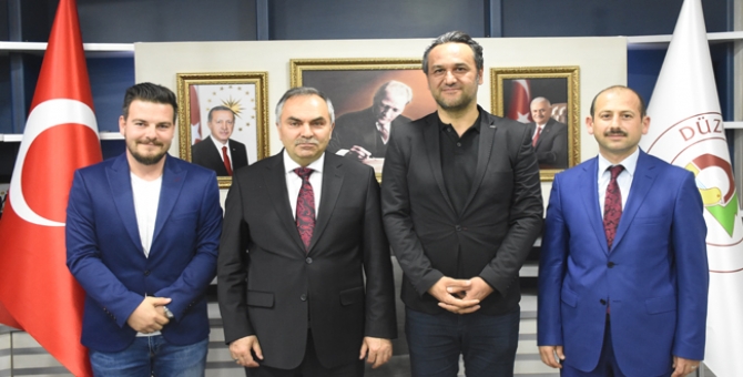 Başarılı Bilardocudan Başkan Ay’a Ziyaret