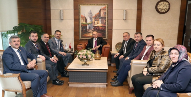 Başkanlar Bakan Özlü İle Görüştü