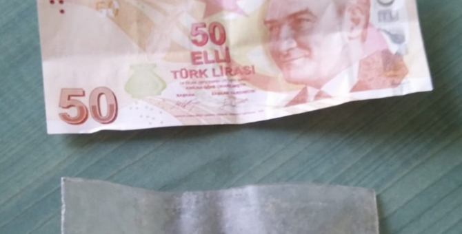 Evlere Giren 2 Kişi Polisten Kaçamadı