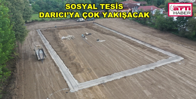 Halı Sahanın Temeli Atıldı