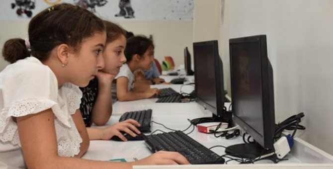 Online Eğitime Geçiyor