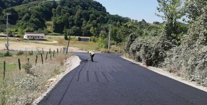 Selde Tahrip Olan Yollar Asfaltlandı