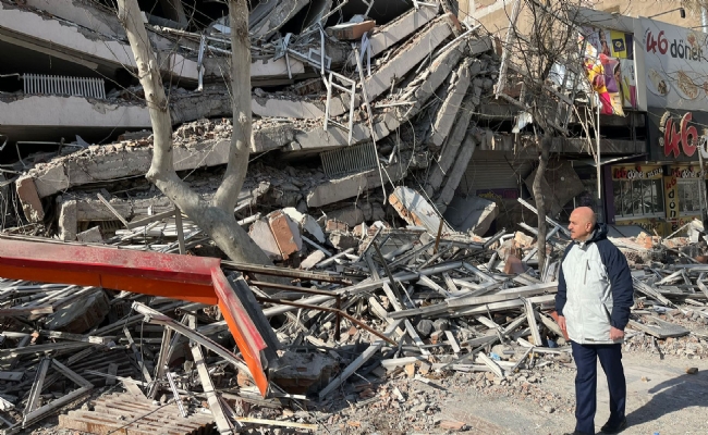 Sözbir, Deprem Bölgesini Ziyaret Etti