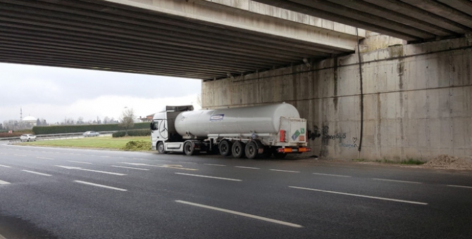 Tankerden Sızan Gaz Paniğe Neden Oldu